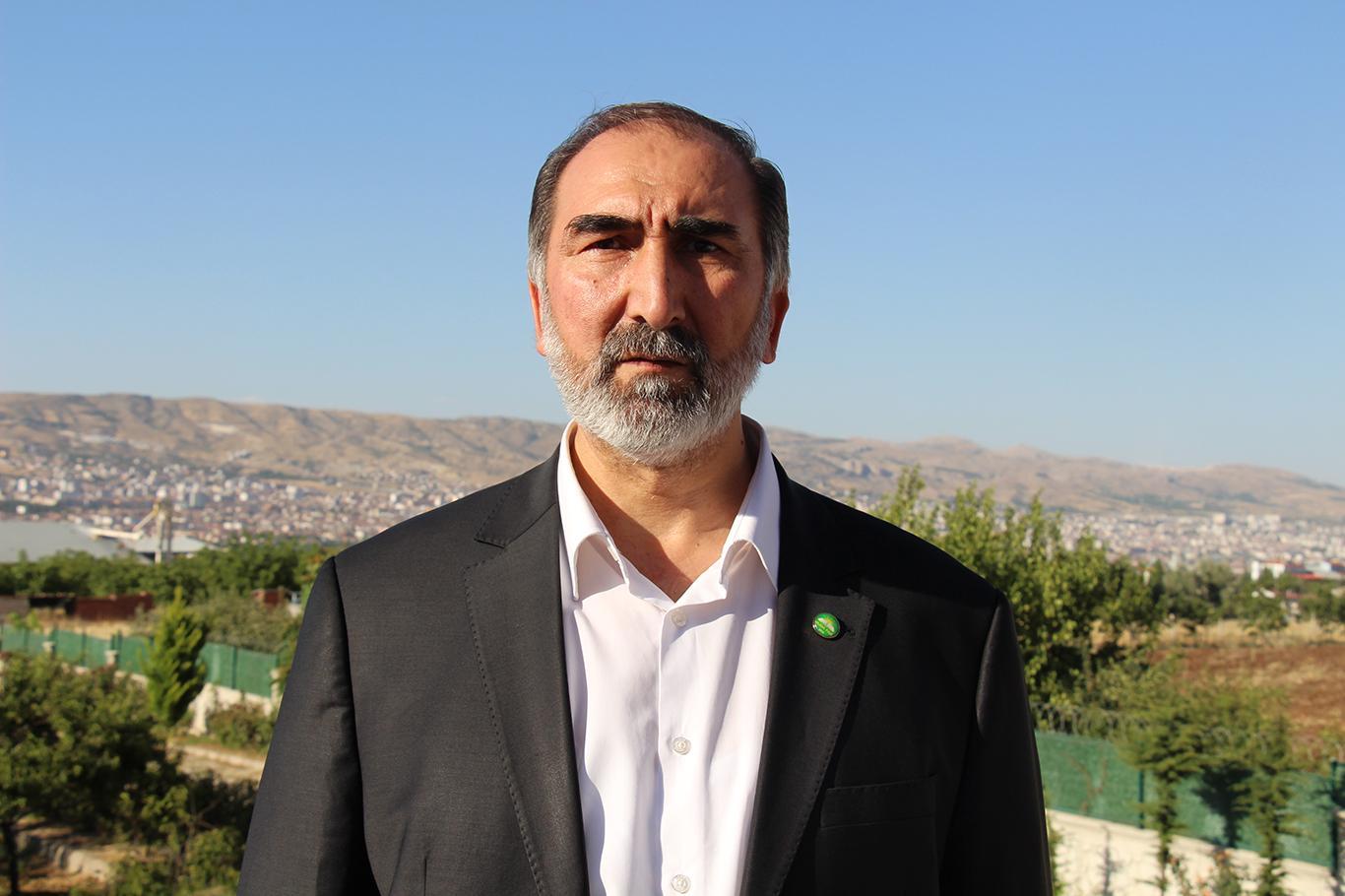 دوستانش در سالگرد رحلتش از محمد یاووز سخن گفتند